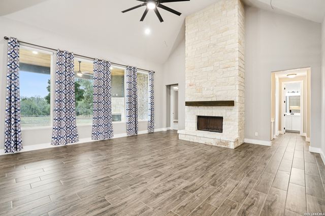 451 Stone Loop, Castroville, TX 78009