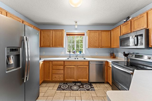 14549 Lockslie Trail, Savage, MN 55378