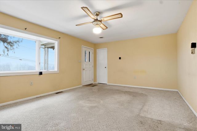 745 CRAGMOOR RD, York Haven, PA 17370