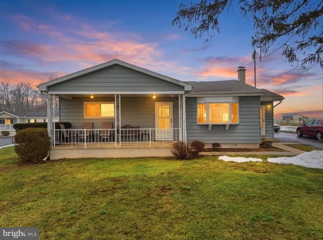 745 CRAGMOOR RD, York Haven, PA 17370