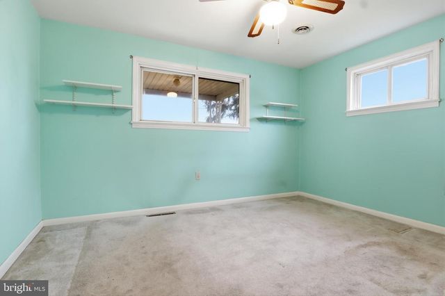 745 CRAGMOOR RD, York Haven, PA 17370