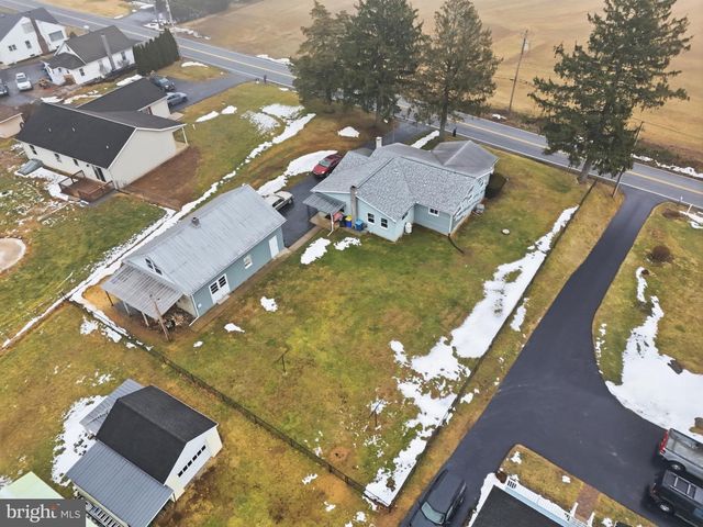 745 CRAGMOOR RD, York Haven, PA 17370