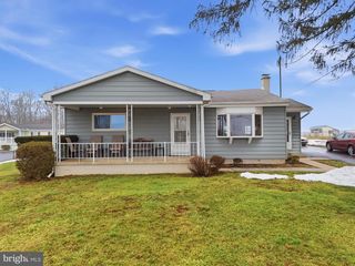 745 CRAGMOOR RD, York Haven, PA 17370
