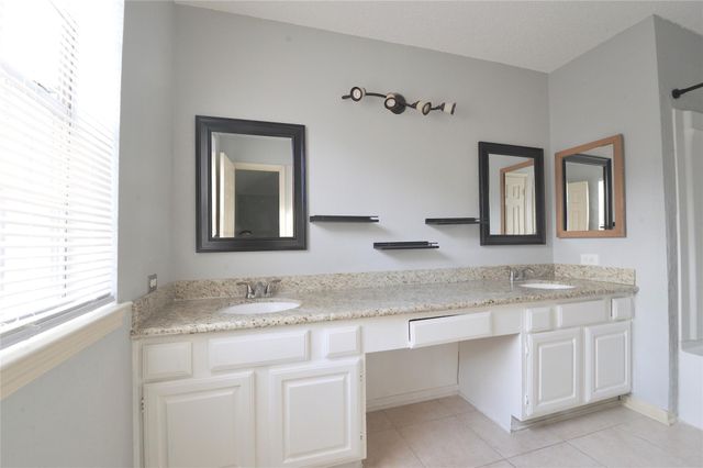 3219 Pecan Draw Ct, Sugar Land, TX 77479