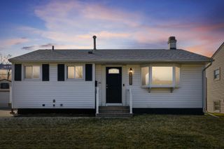 3443 3rd Street B Street, East Moline, IL 61244