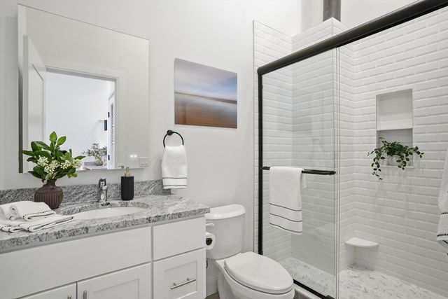 10 Water Street 3, Plymouth, MA 02360