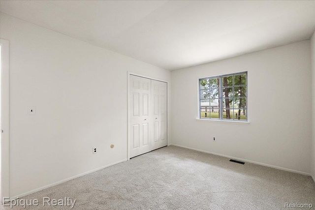 25154 Westmoreland Drive, Farmington Hills, MI 48336