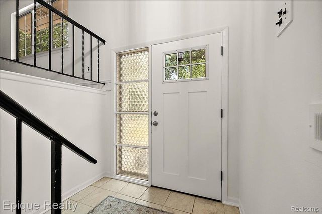 25154 Westmoreland Drive, Farmington Hills, MI 48336
