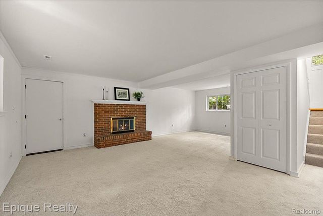 25154 Westmoreland Drive, Farmington Hills, MI 48336
