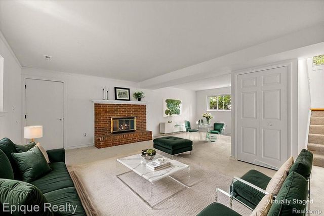 25154 Westmoreland Drive, Farmington Hills, MI 48336