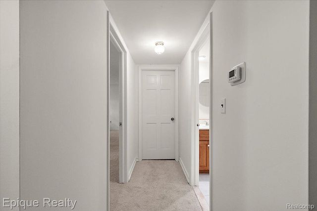 25154 Westmoreland Drive, Farmington Hills, MI 48336