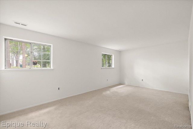 25154 Westmoreland Drive, Farmington Hills, MI 48336