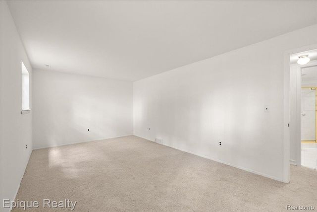25154 Westmoreland Drive, Farmington Hills, MI 48336