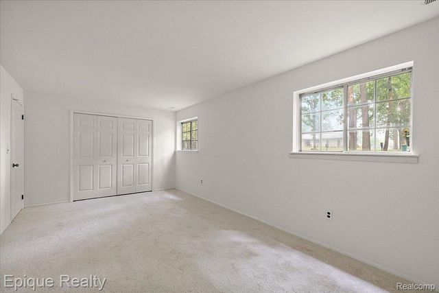 25154 Westmoreland Drive, Farmington Hills, MI 48336