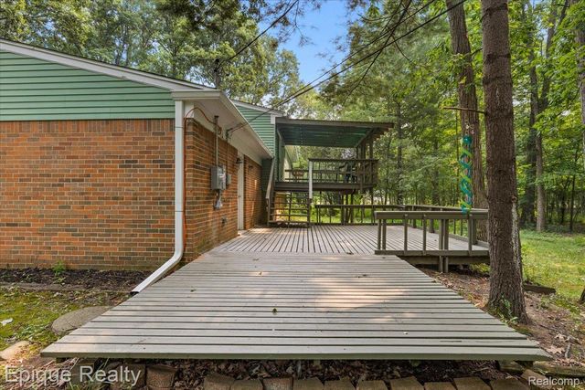 25154 Westmoreland Drive, Farmington Hills, MI 48336