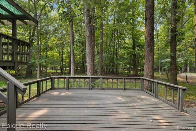 25154 Westmoreland Drive, Farmington Hills, MI 48336