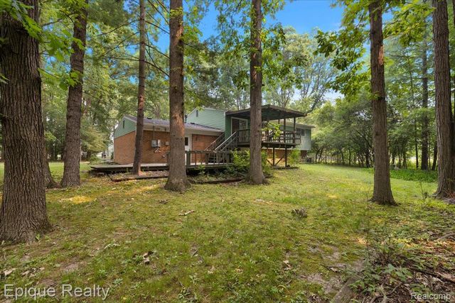 25154 Westmoreland Drive, Farmington Hills, MI 48336