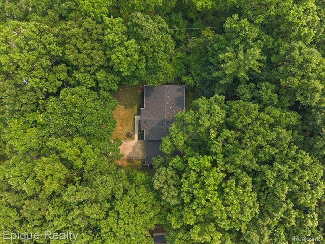 25154 Westmoreland Drive, Farmington Hills, MI 48336