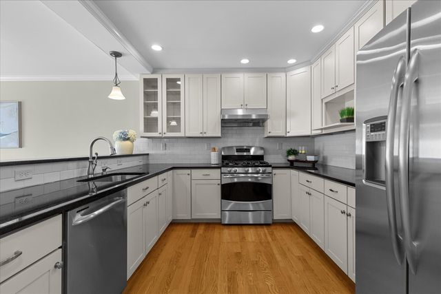 200 West St 200, Needham, MA 02494