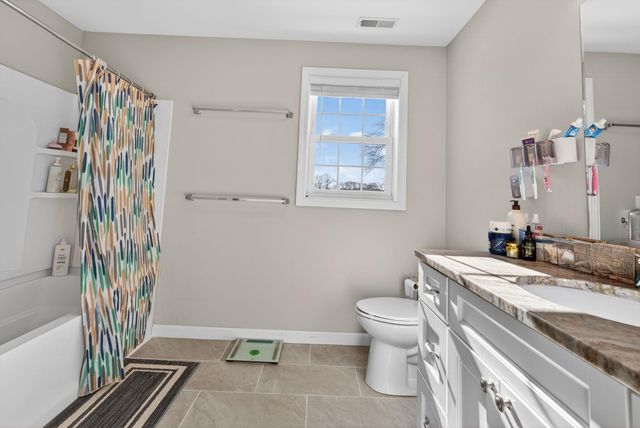 73 King Street, Nashua, NH 03060