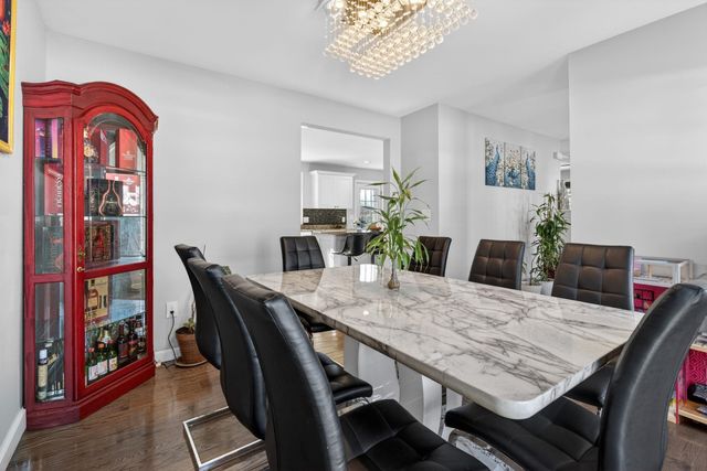 73 King Street, Nashua, NH 03060