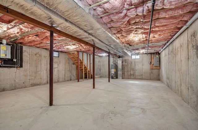 73 King Street, Nashua, NH 03060