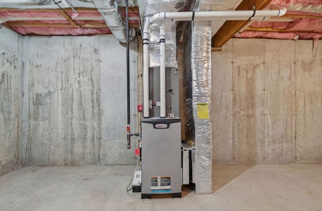 73 King Street, Nashua, NH 03060