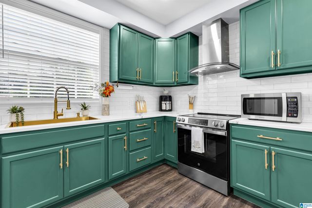 1017 VINESVILLE ROAD, Birmingham, AL 35208