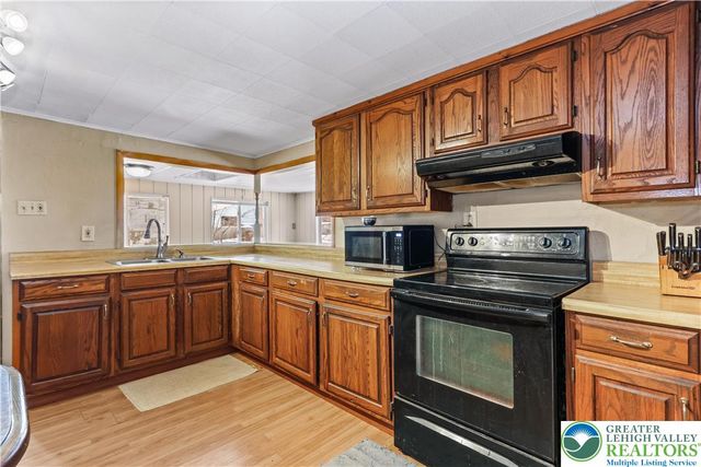 740 Main Street, Coolbaugh Twp, PA 18466