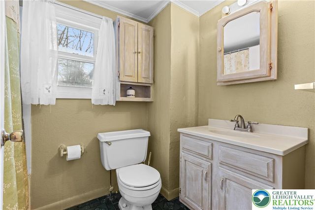 740 Main Street, Coolbaugh Twp, PA 18466