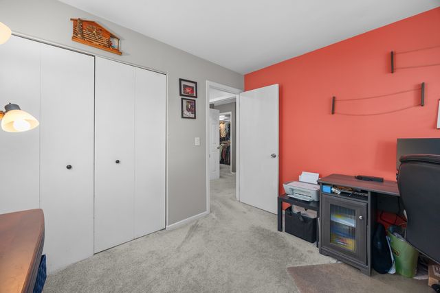 126 Manchester Court, Schaumburg, IL 60193