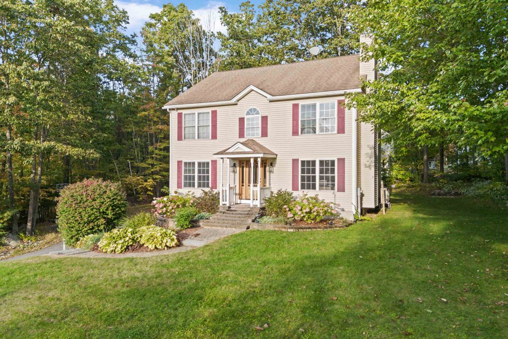 4 Forest Hills Drive, Hooksett, NH 03106