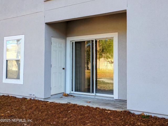 6106 MAGGIES Circle 106, Jacksonville, FL 32244