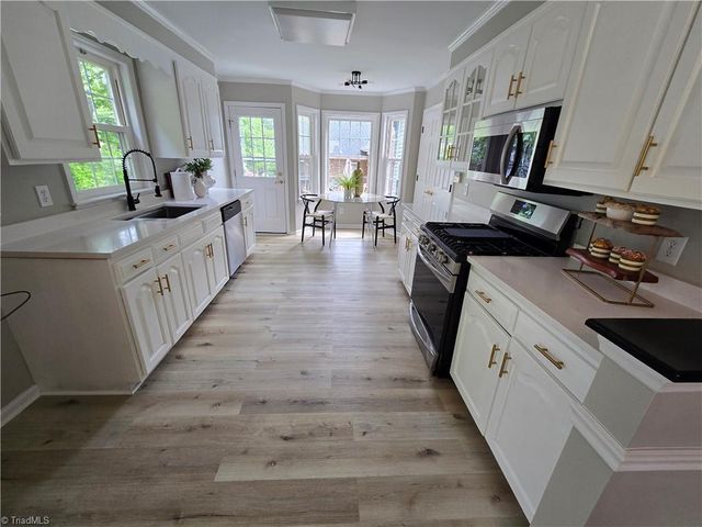 8 Willow Oak, Elon, NC 27244