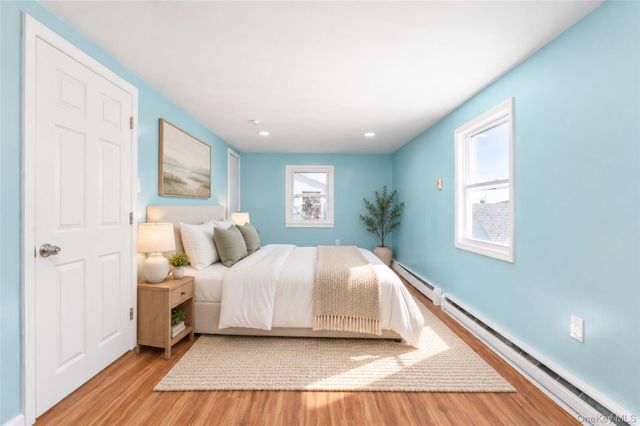 27 Piave Terrace, Lindenhurst, NY 11757
