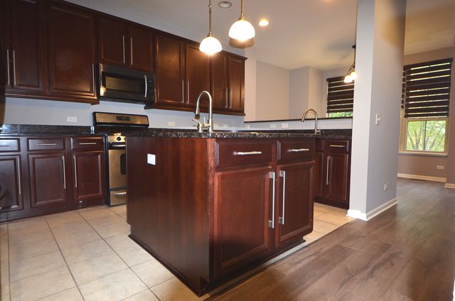 756 N Aspen Drive, Vernon Hills, IL 60061