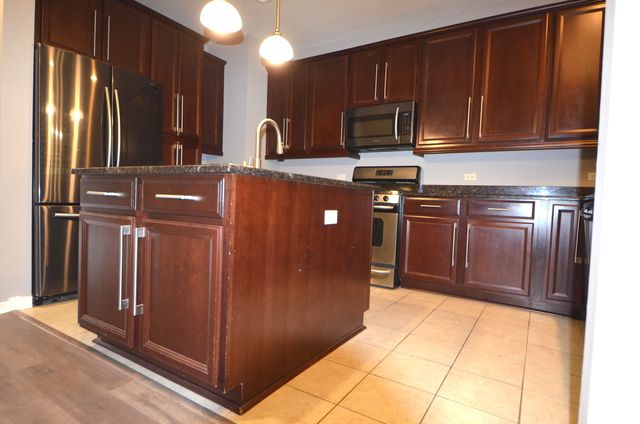 756 N Aspen Drive, Vernon Hills, IL 60061