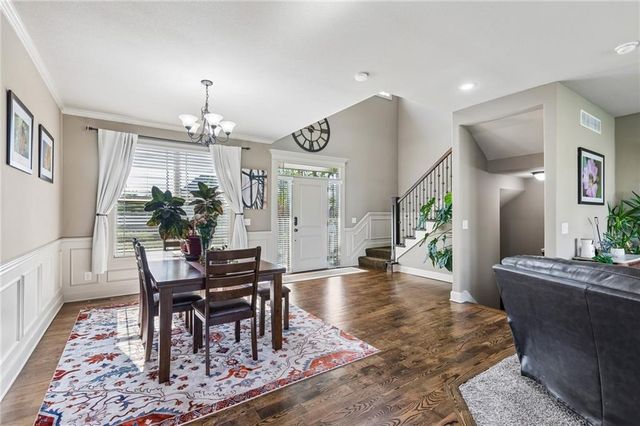 9830 N Kentucky Avenue, Kansas City, MO 64157