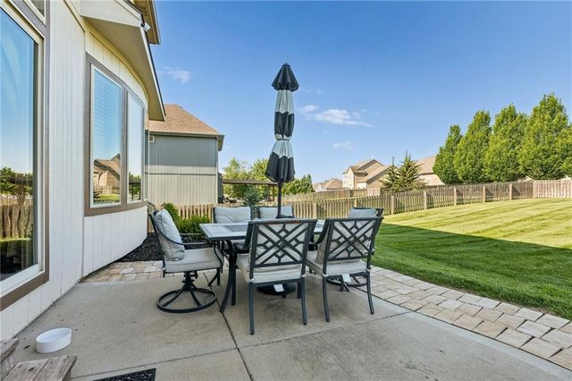 9830 N Kentucky Avenue, Kansas City, MO 64157