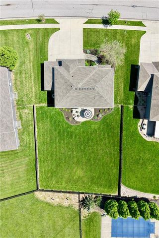 9830 N Kentucky Avenue, Kansas City, MO 64157