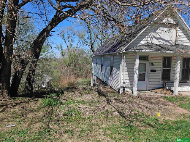 210 Cedar Street, Omaha, NE 68108