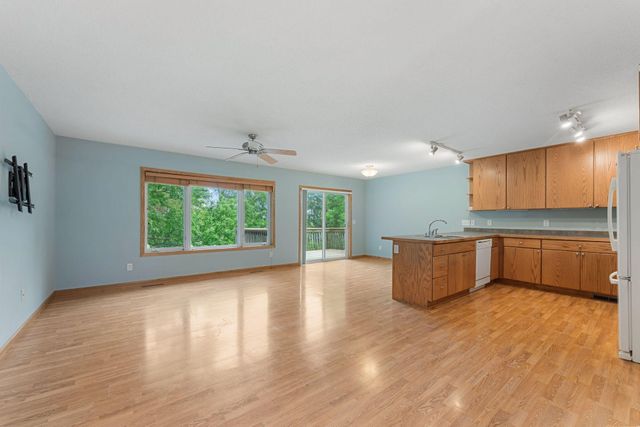 178 Minnesota Avenue, Roseville, MN 55113
