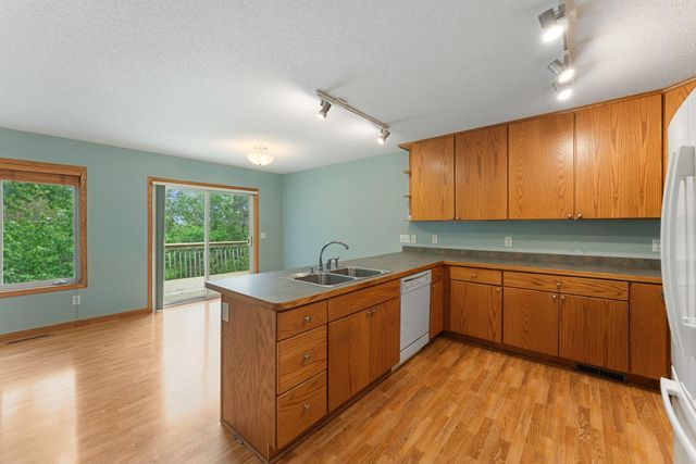 178 Minnesota Avenue, Roseville, MN 55113