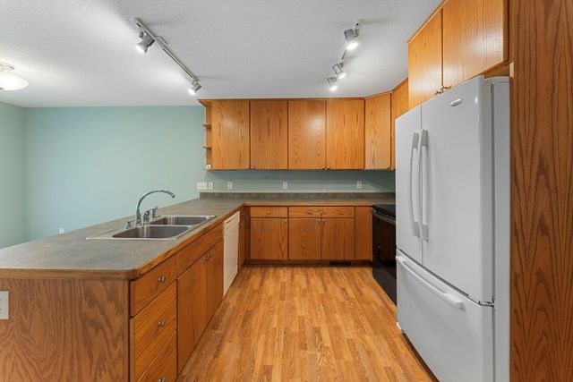 178 Minnesota Avenue, Roseville, MN 55113