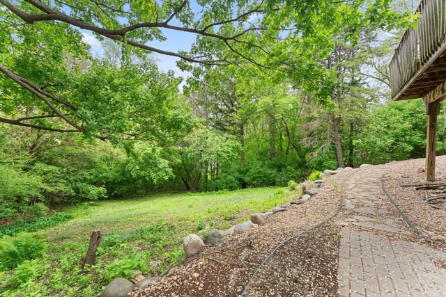 178 Minnesota Avenue, Roseville, MN 55113