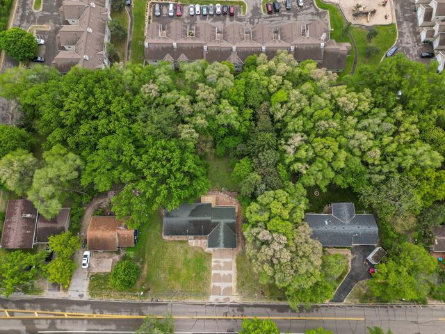 178 Minnesota Avenue, Roseville, MN 55113