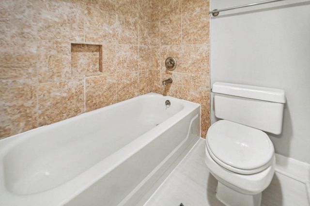 3525 Sage Road 1110, Houston, TX 77056
