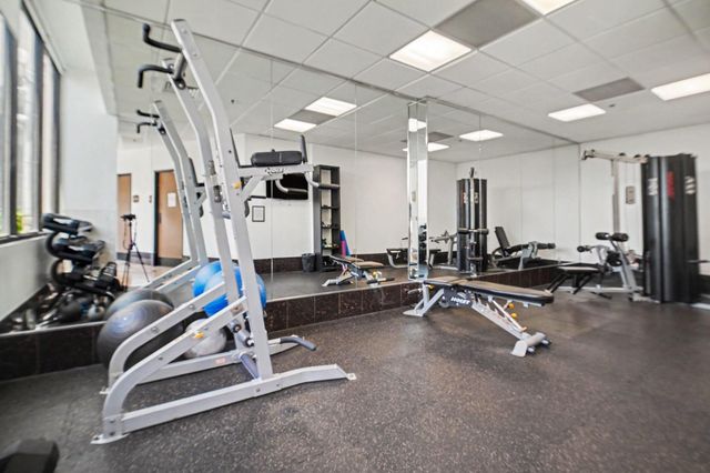 3525 Sage Road 1110, Houston, TX 77056