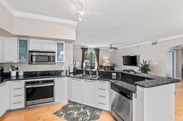 225 NE 1st Street 207, Delray Beach, FL 33444
