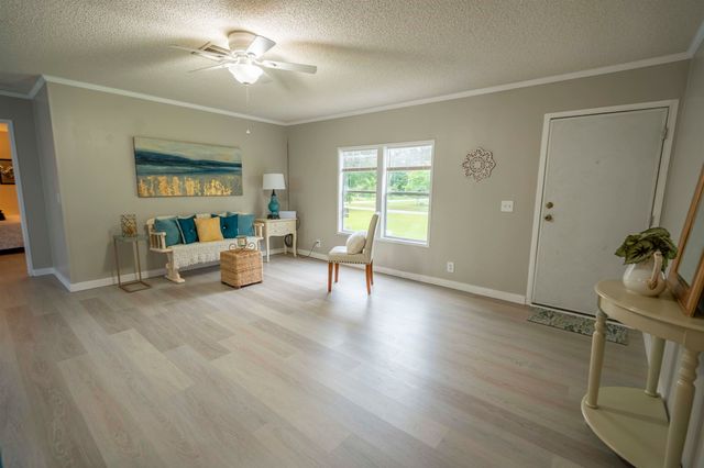 10806 Old Pine Acres Trail, Tallahassee, FL 32305